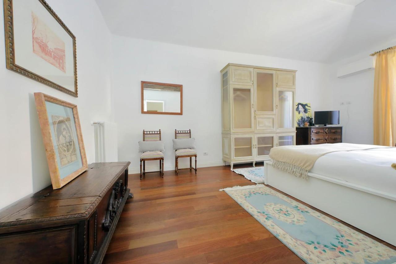 Ych-penthouse Fiammetta A Piazza Navona Apartment Rom