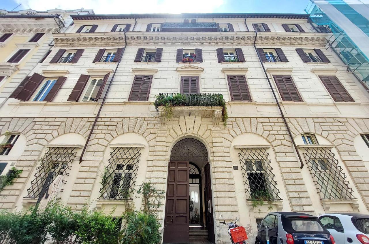 Apartment Ych-penthouse Fiammetta A Piazza Navona Rom